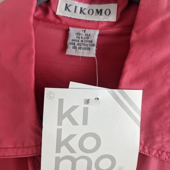 𝅺VINTAGE Kikomo Bright Pink Silk Button Down Blouse M Retro - Picture 2 of 14
